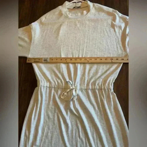 Woman’s Luxology Light Grey Long Sleeve Elastic Waist MIDI Sweater Dress Size L - Picture 7 of 8